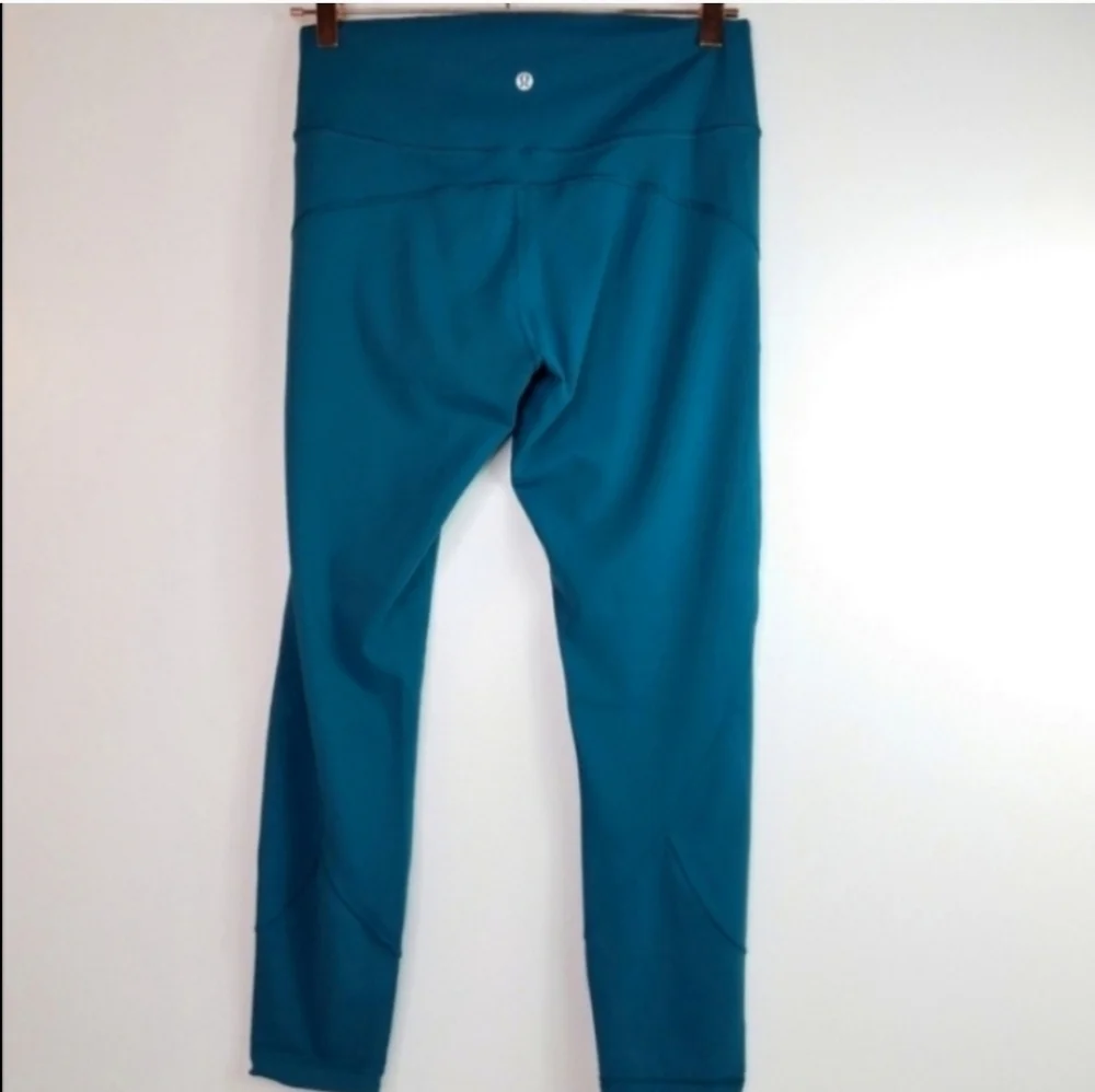 Lululemon In Movement Tight 25" Laguna Size 10 High Rise - Picture 6 of 6